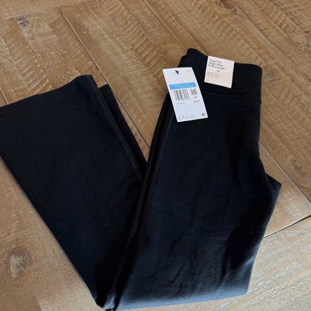 NWT Tight Fit High Rise Full Length Size Medium